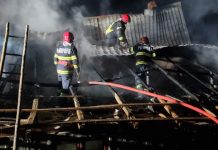 Incendiu puternic la o casă în comuna Văleni Dâmbovița